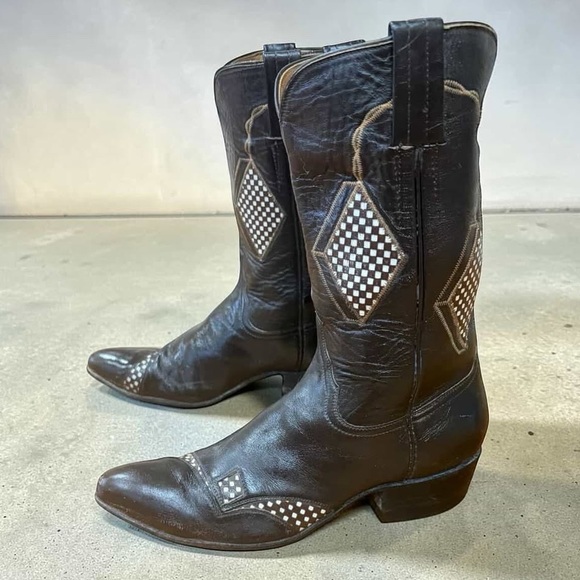 laramie Shoes - 1960s Laramie Diamond Inlay — Women’s 6.5 B Vintage Cowboy Cowgirl Boots